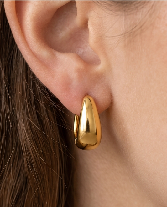 Aros Camelia Dorados Bañados en Oro